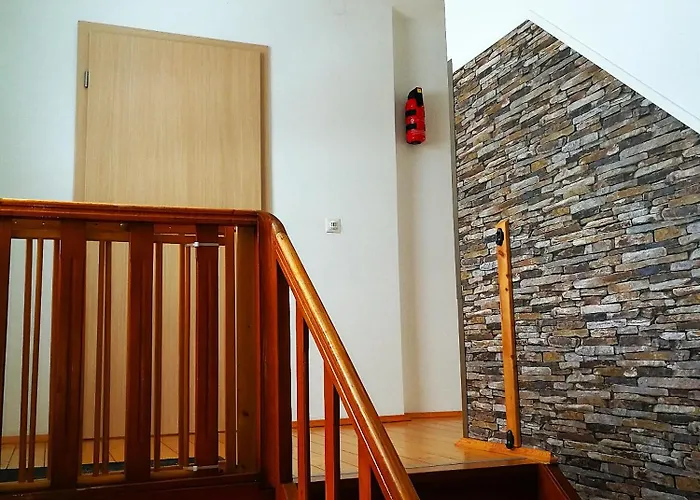 Burgberghaus Talaue 1.og 度假居 *